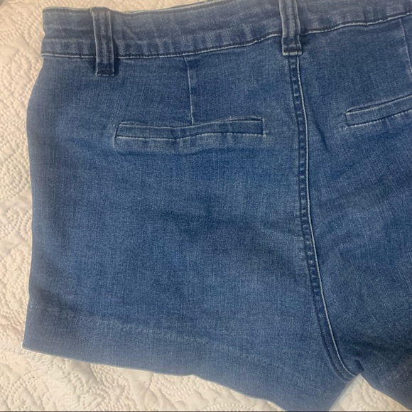 Jean Short - Picture 2 of 5